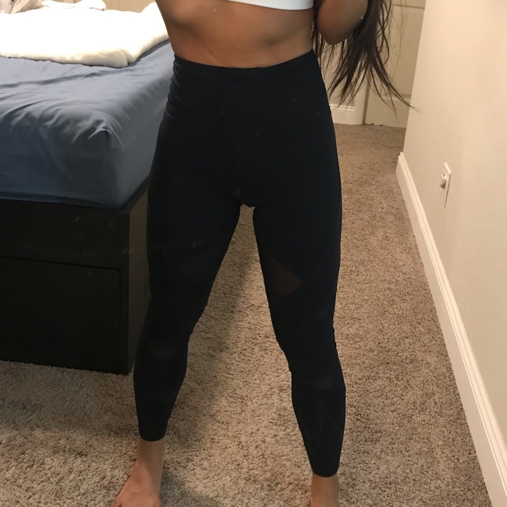 Sports tight/ yoga pants